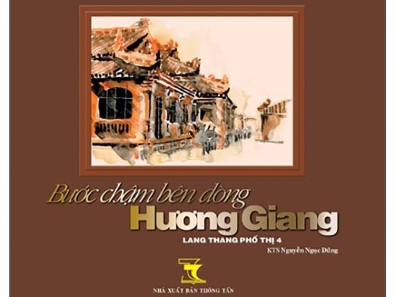 Lang Thang Phố Thị 4 - Bước Chậm Bên Dòng Hương Giang PDF